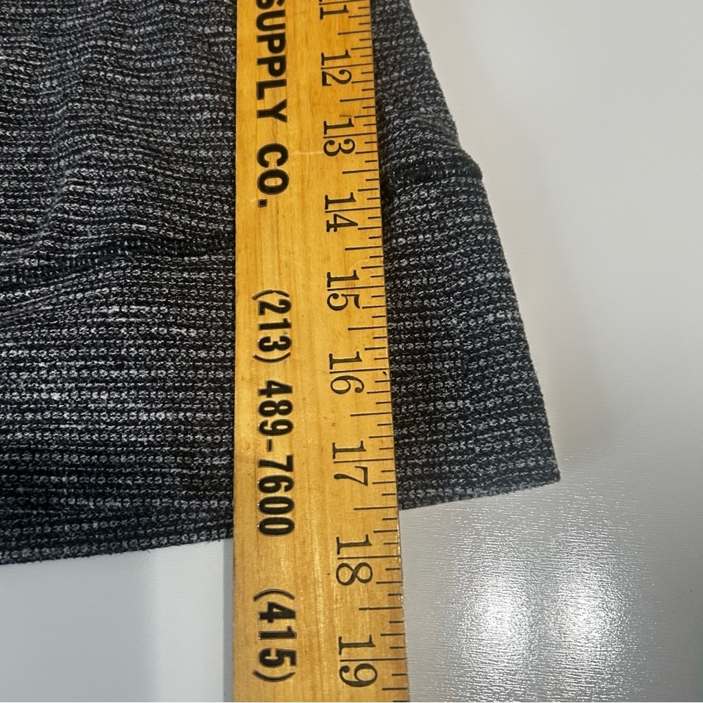 Lululemon Women's Gray Long Sleeve Top No Tags ,Measured XSmall - Picture 5 of 9